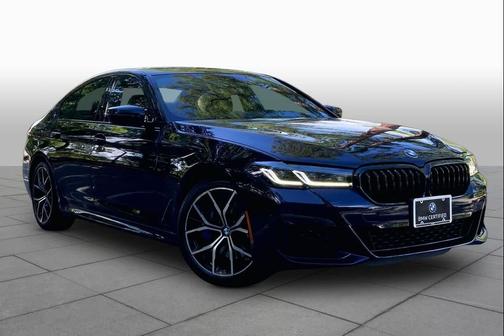 Carbon Black Metallic 2023 BMW 530 i xDrive