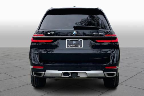 Black Sapphire Metallic 2024 BMW X7 xDrive40i