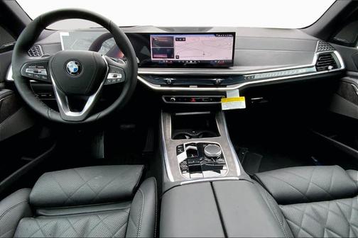 Gray Metallic 2026 BMW X5 xDrive40i