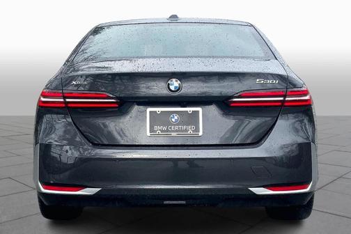 2024 BMW 530 i xDrive