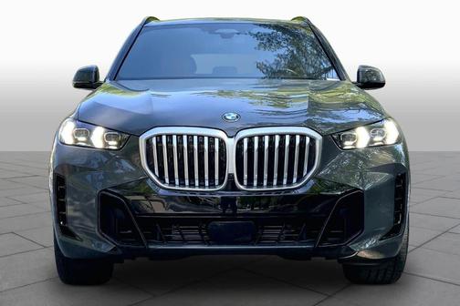 Gray Metallic 2025 BMW X5 xDrive40i