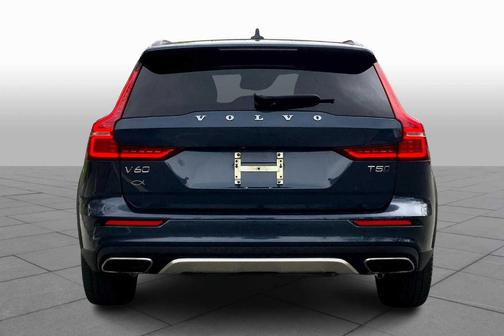 2020 Volvo V60 Cross Country T5