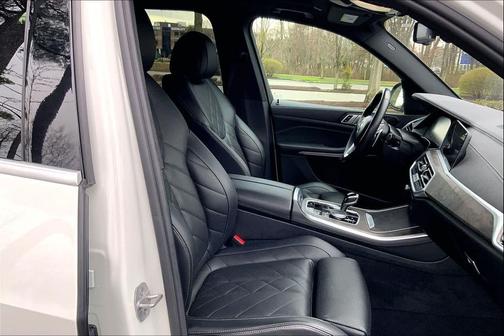 Alpine White 2023 BMW X5 xDrive40i