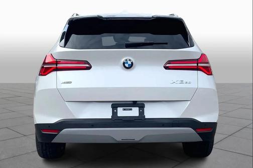 Mineral White Metallic 2026 BMW X3 30 xDrive