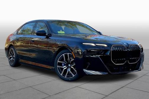 2026 BMW 750e xDrive