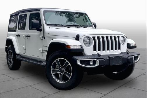 Bright White Clearcoat 2023 Jeep Wrangler 4-Door Sahara 4x4