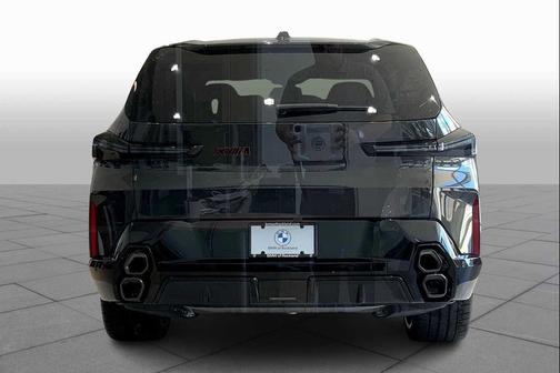 Dravit Grey Metallic 2026 BMW XM Label