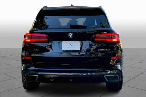 2021 BMW X5 M50i