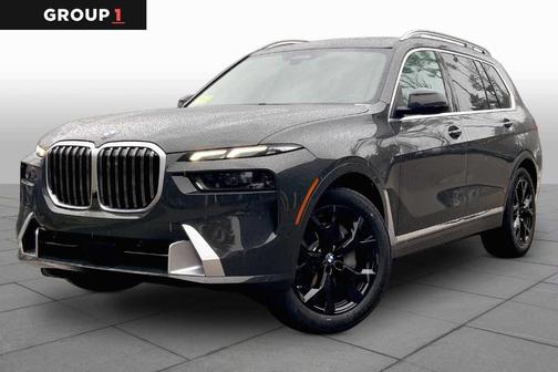 Gray Metallic 2026 BMW X7 xDrive40i