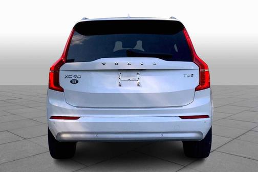 2022 Volvo XC90 T6 Momentum 7 Passenger