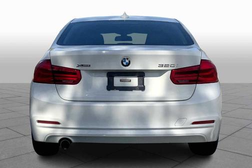2017 BMW 320 i xDrive