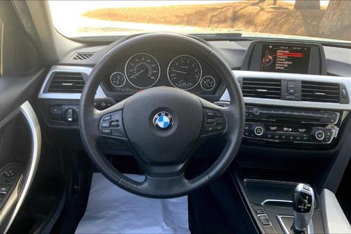 2017 BMW 320 i xDrive