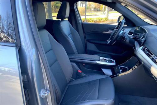 2025 BMW X2 xDrive28i