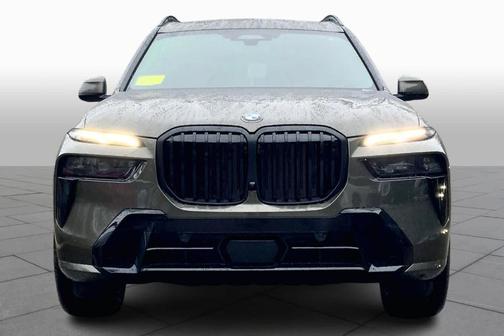 Manhattan Green Metallic 2026 BMW X7 xDrive40i