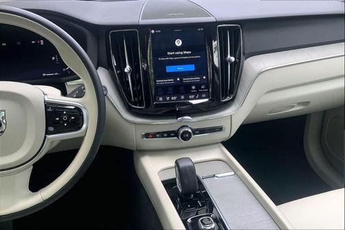 Bright Dusk Metallic 2024 Volvo XC60 B5 Plus Dark Theme