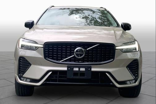 Bright Dusk Metallic 2024 Volvo XC60 B5 Plus Dark Theme