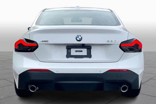 2026 BMW 230 i xDrive