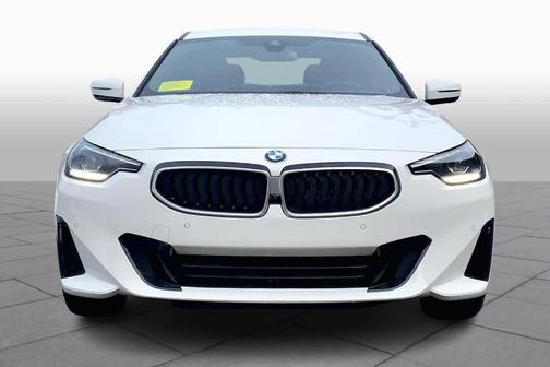 2026 BMW 230 i xDrive