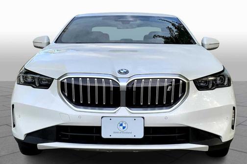 2025 BMW i5 xDrive40