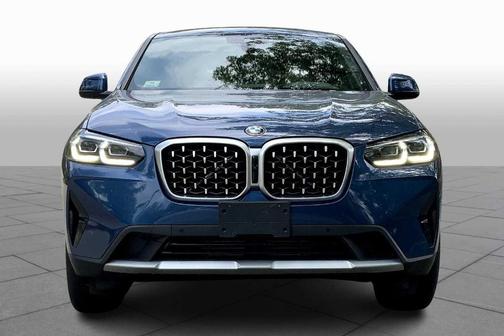 2025 BMW X4 xDrive30i