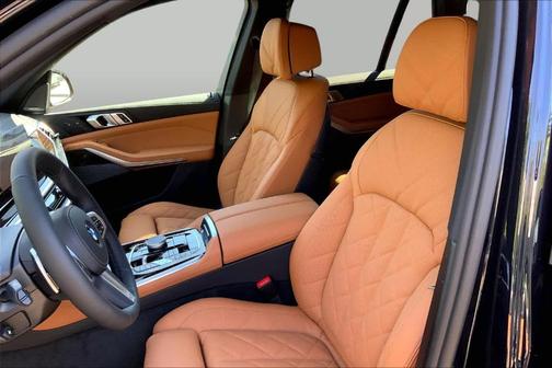 Carbon Black Metallic 2026 BMW X5 xDrive40i