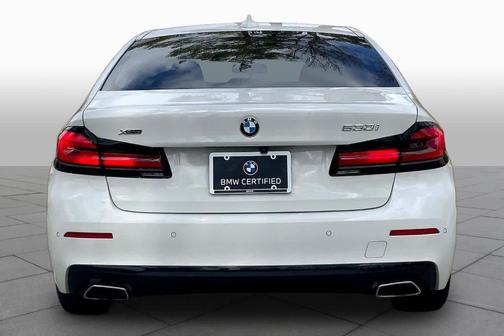 Alpine White 2023 BMW 530 i xDrive