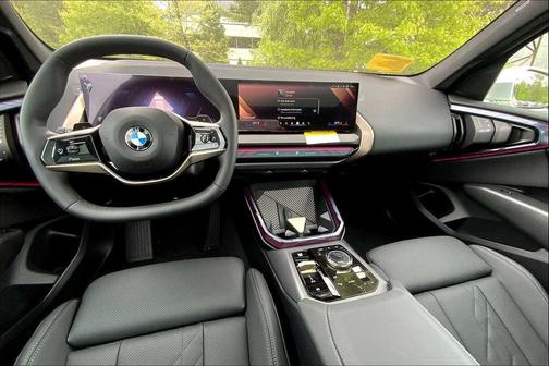 Mineral White Metallic 2025 BMW X3 30 xDrive