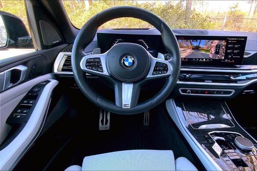 Carbon Black Metallic 2024 BMW X5 xDrive40i