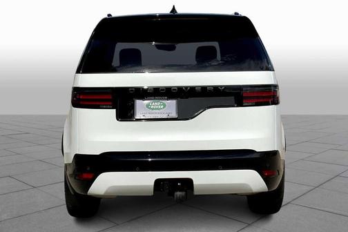 2025 Land Rover Discovery P300 Dynamic SE