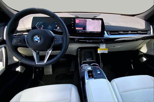 Cape York Green Metallic 2026 BMW X1 xDrive28i