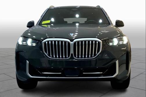 Gray Metallic 2026 BMW X5 xDrive40i