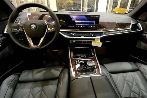 Gray Metallic 2026 BMW X5 xDrive40i