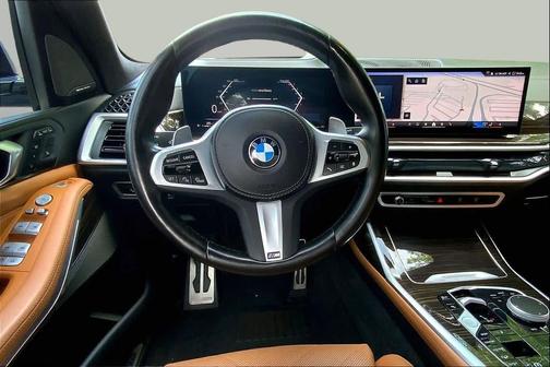 Brooklyn Grey Metallic 2024 BMW X7 xDrive40i
