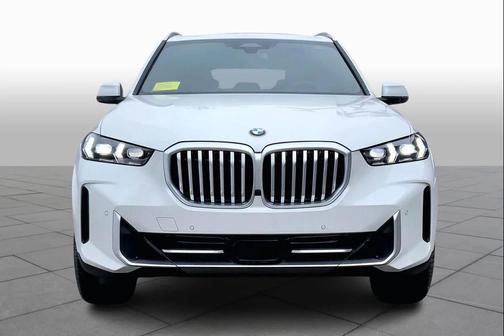 Mineral White Metallic 2026 BMW X5 xDrive40i
