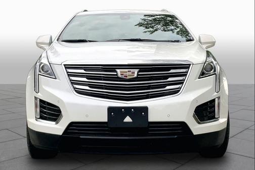 Crystal White Tricoat 2019 Cadillac XT5 Luxury