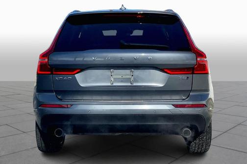 2021 Volvo XC60 T5 Momentum