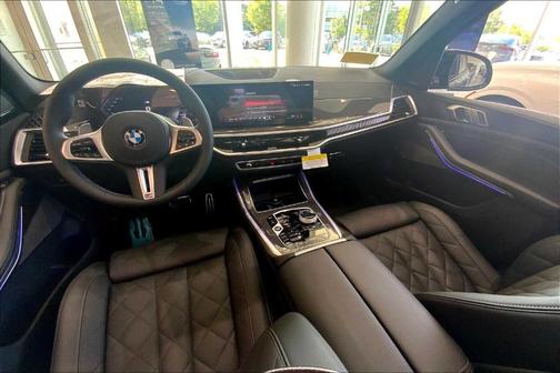2026 BMW X5 M60i