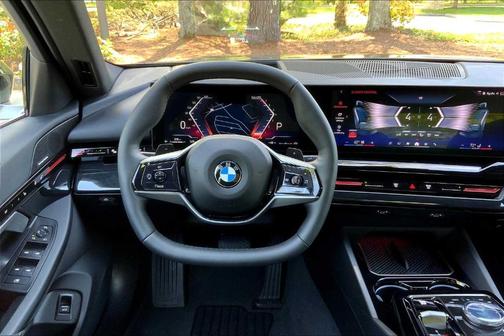2024 BMW 530 i xDrive