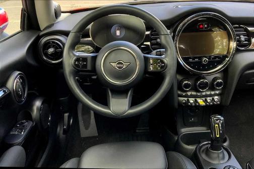2024 MINI SE Hardtop Cooper