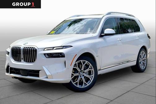 Mineral White Metallic 2027 BMW X7 xDrive40i