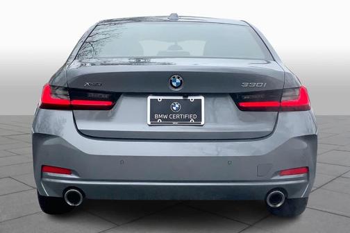 2023 BMW 330 i xDrive