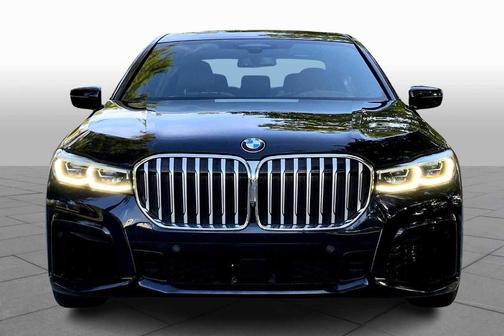 2022 BMW 750 i xDrive