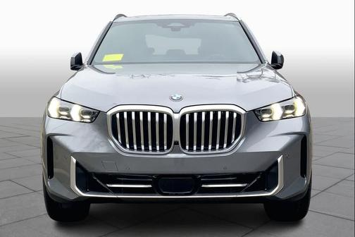 Skyscraper Grey Metallic 2026 BMW X5 xDrive40i