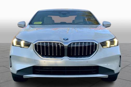 2026 BMW 530 i xDrive