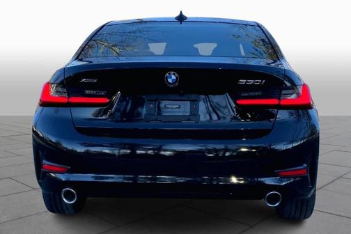 2019 BMW 330 i xDrive