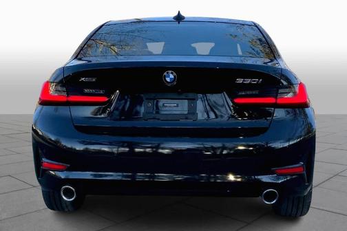 2019 BMW 330 i xDrive