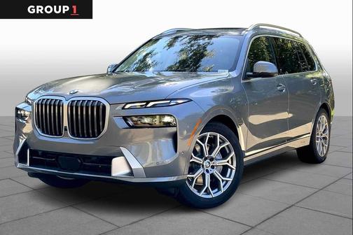 Gray Metallic 2026 BMW X7 xDrive40i