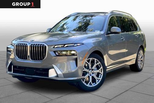 Gray Metallic 2026 BMW X7 xDrive40i
