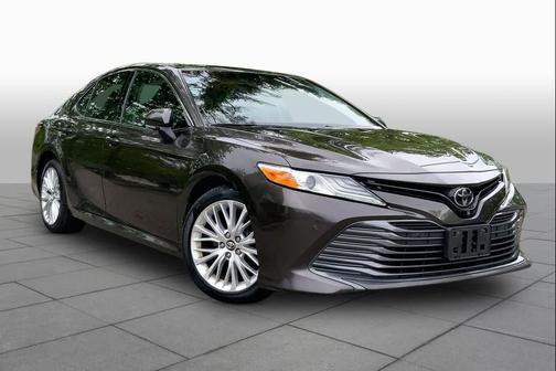 Brown Stone 2018 Toyota Camry XLE