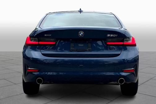 2021 BMW 330 i xDrive